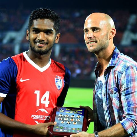 Tahniah Hariss Harun. Asean Best XI - AFF Award 2015. Photo : Hafiz Hassan