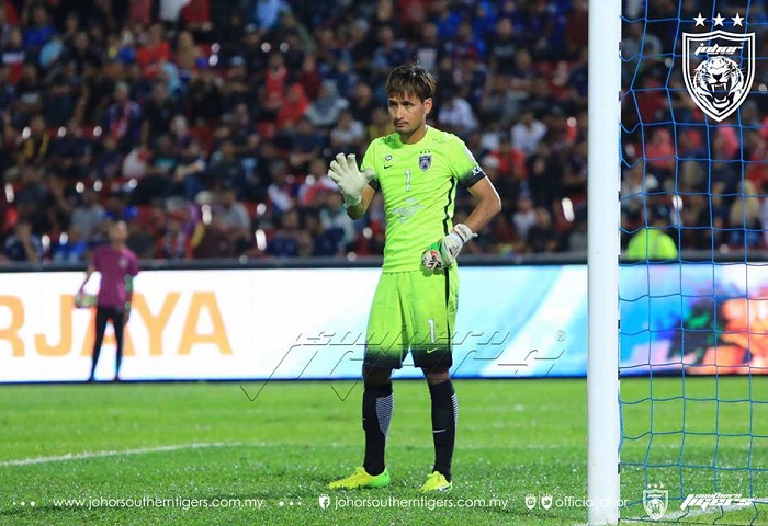Farizal Marlias Vs Melaka United