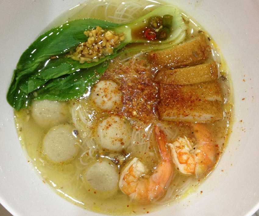 Resipi Bihun Sup Chinese Style Paling Sempoi & Mudah, Anakpun Suka Makan